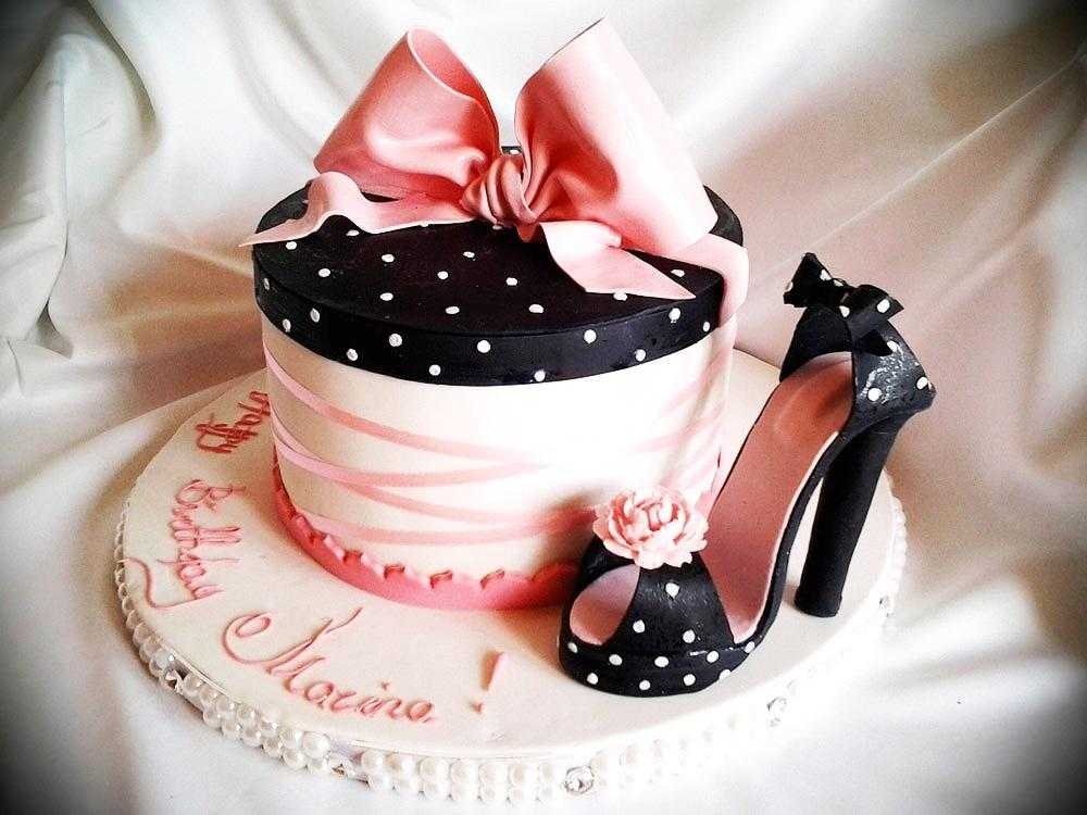 На день народження торт для дівчинки на 15 років 023