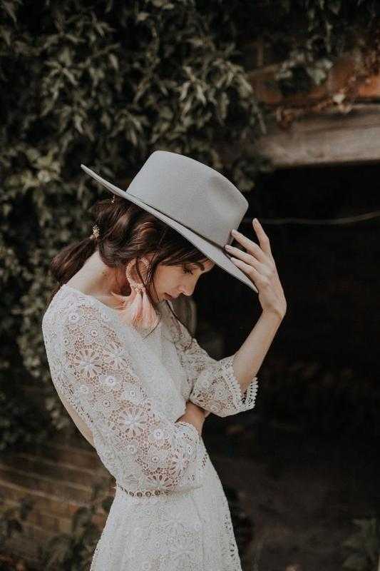 Невеста в шляпке