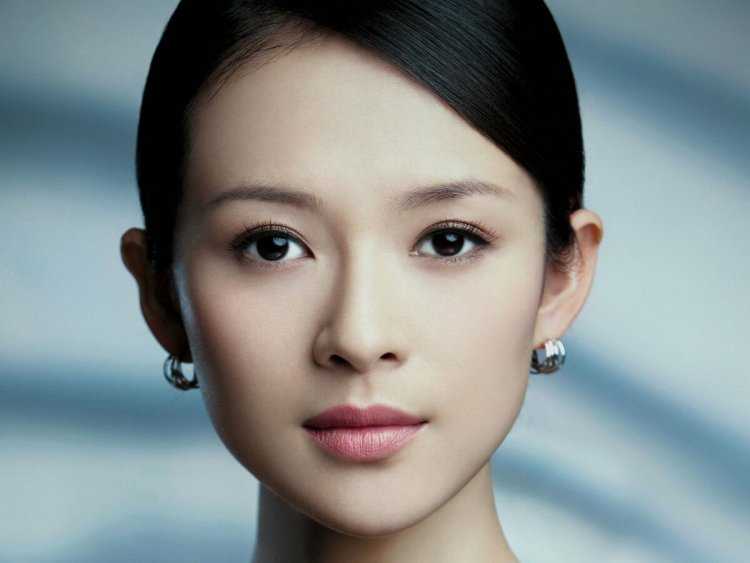 Актриса Чжан Цзыи