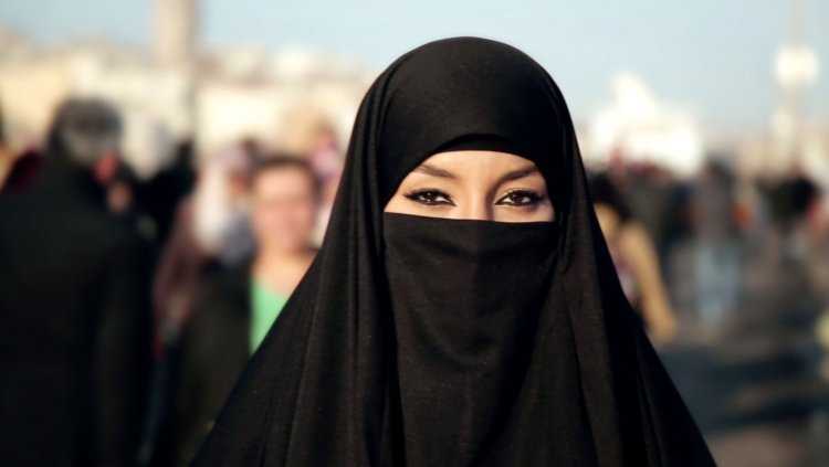 Арабские женщины в хиджабах