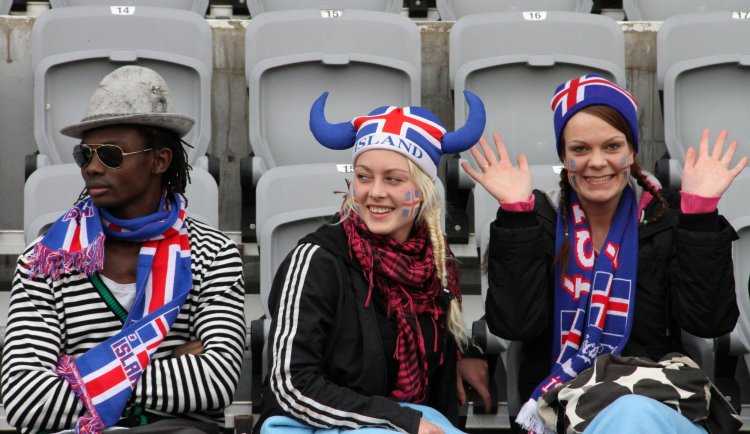 Жители Исландии девушки