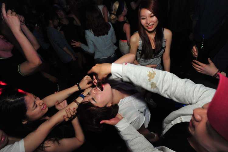 Девушки Южной Кореи в ночных клубах