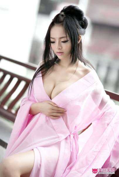 Nude корейская модель Jung Yun