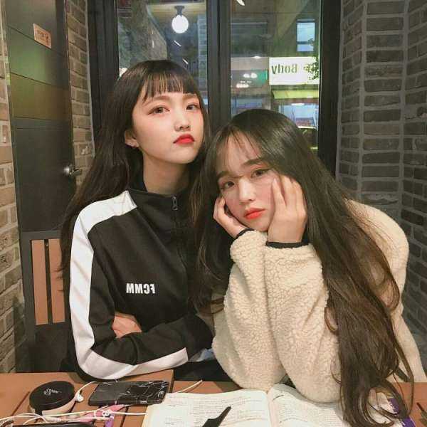 Подруги кореянки Эстетика