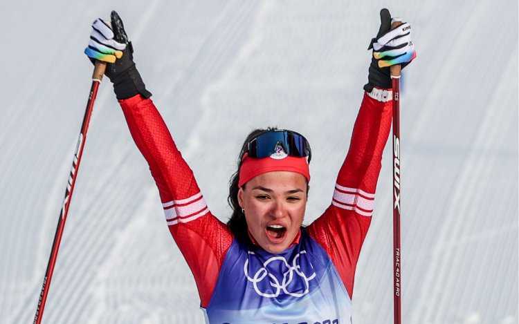 Степанова лыжница олимпиада 2022