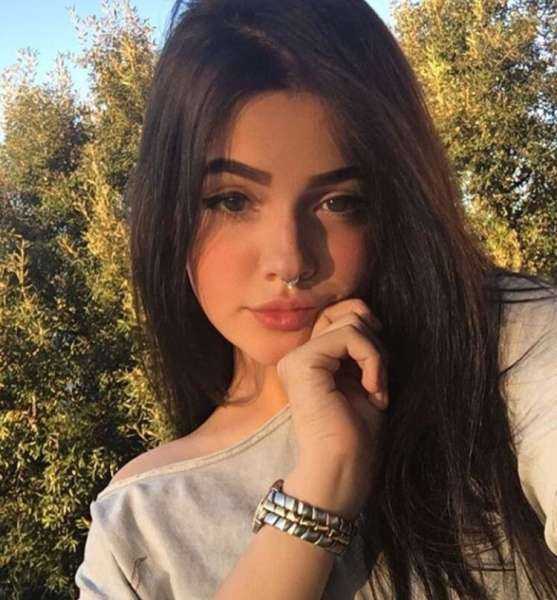 Девочка азербайджанка