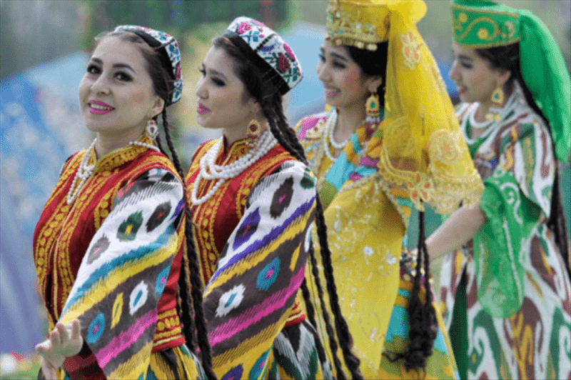 Узбекистан Национальная одежда Национальная