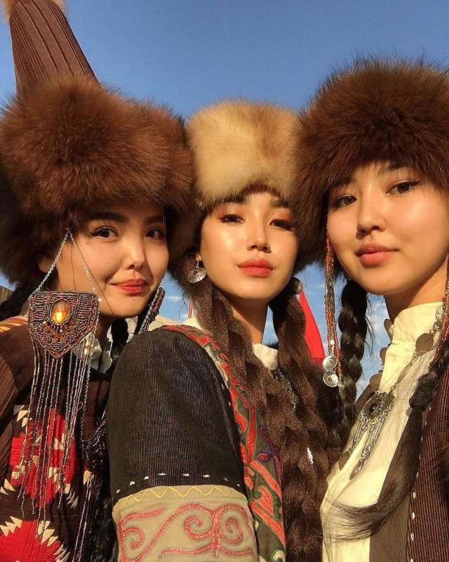 Кыргызы и казахи