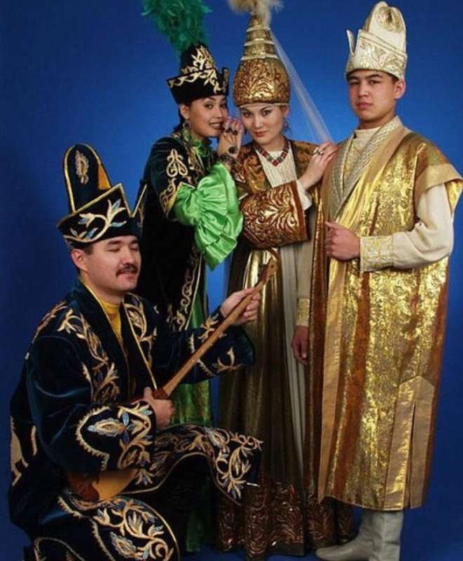 Национальный костюм казахов