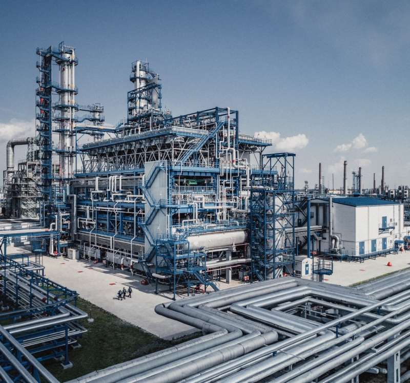 Омский НПЗ нефтеперерабатывающий завод